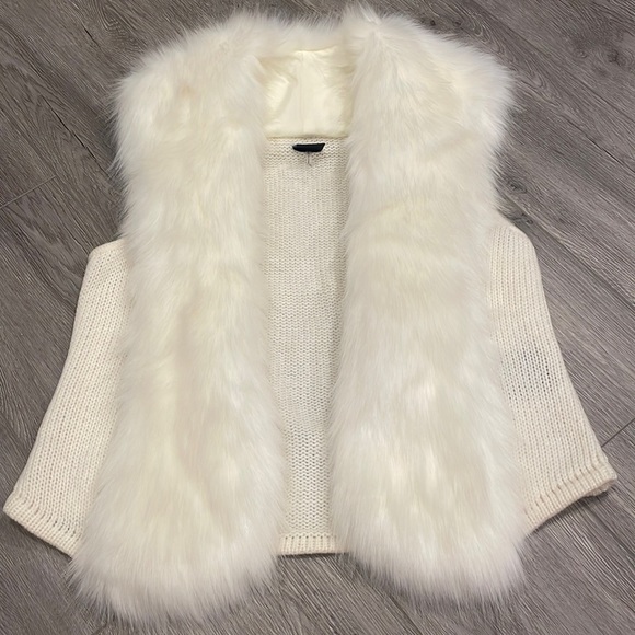 Love Token faux fur knitted vest size medium G20 - Picture 1 of 5